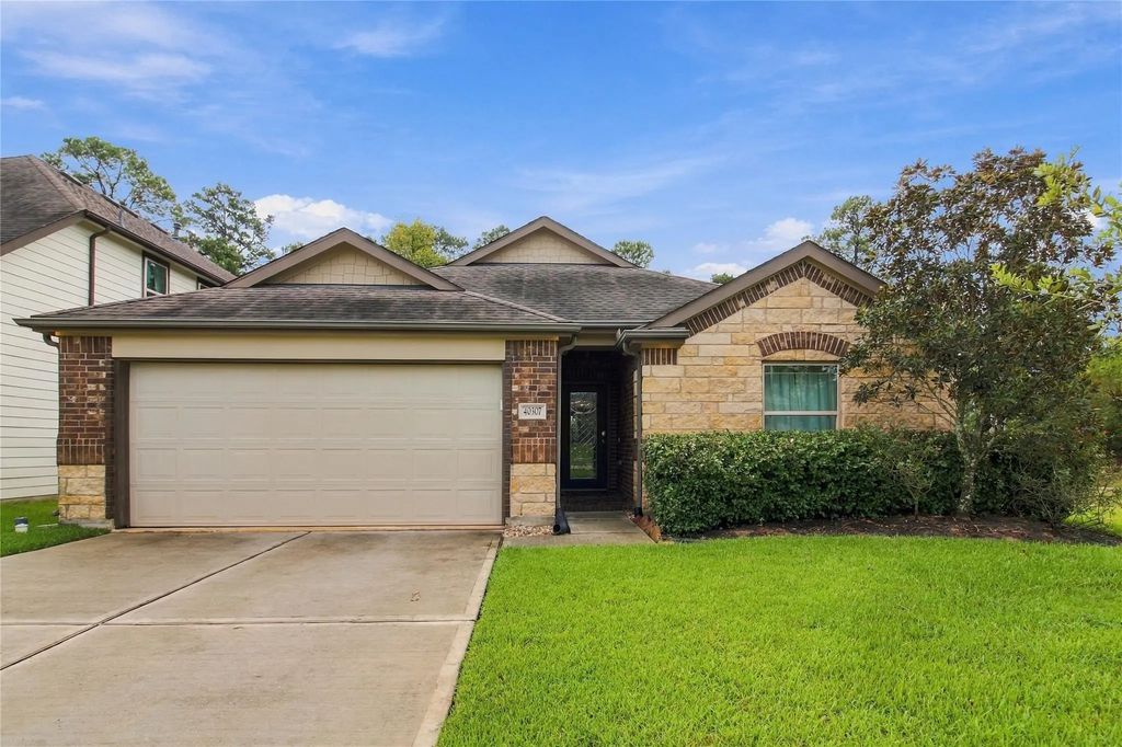 40307 S Hill Pass, Magnolia