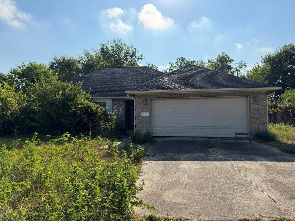 1033 Theresa Street, Houston