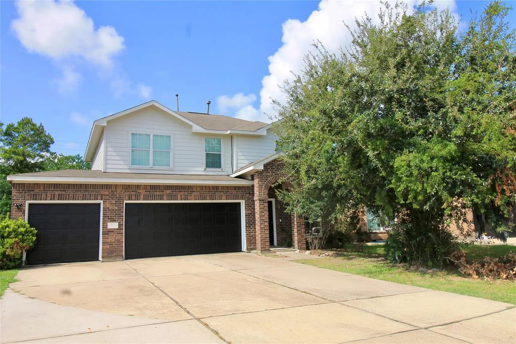 3423 Wooded Trail, Baytown