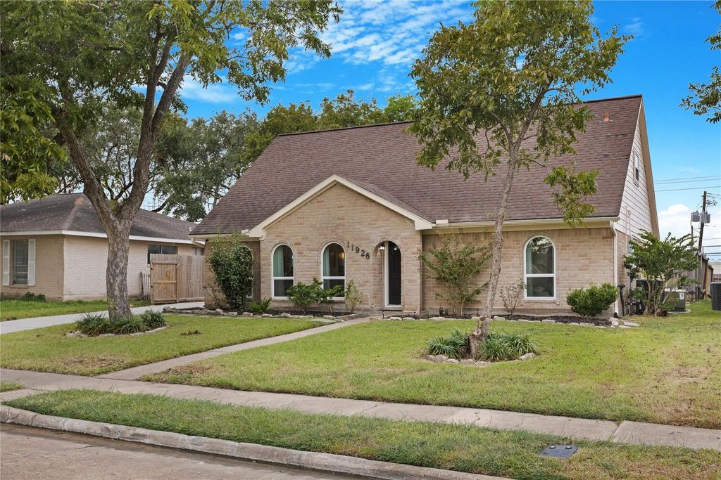 11926 Monticeto Lane, Meadows Place