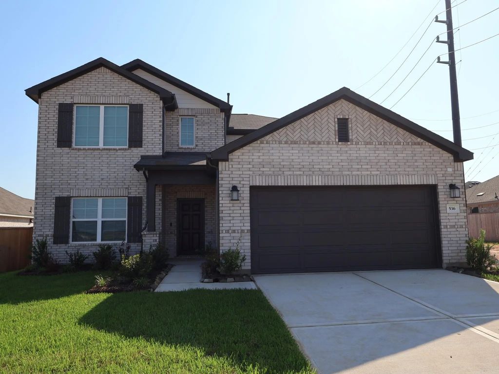 536 Bluebell Maiden Court, Magnolia