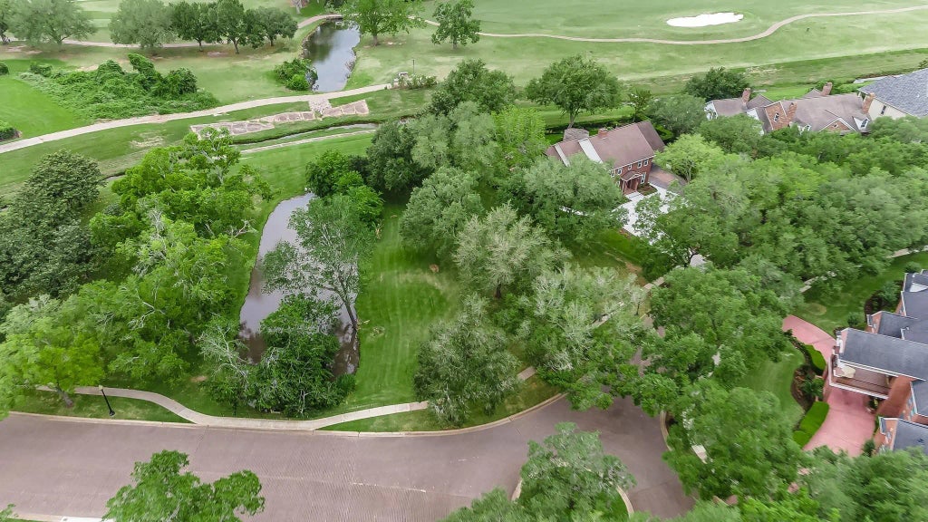 25 The Oval Street, Sugar Land