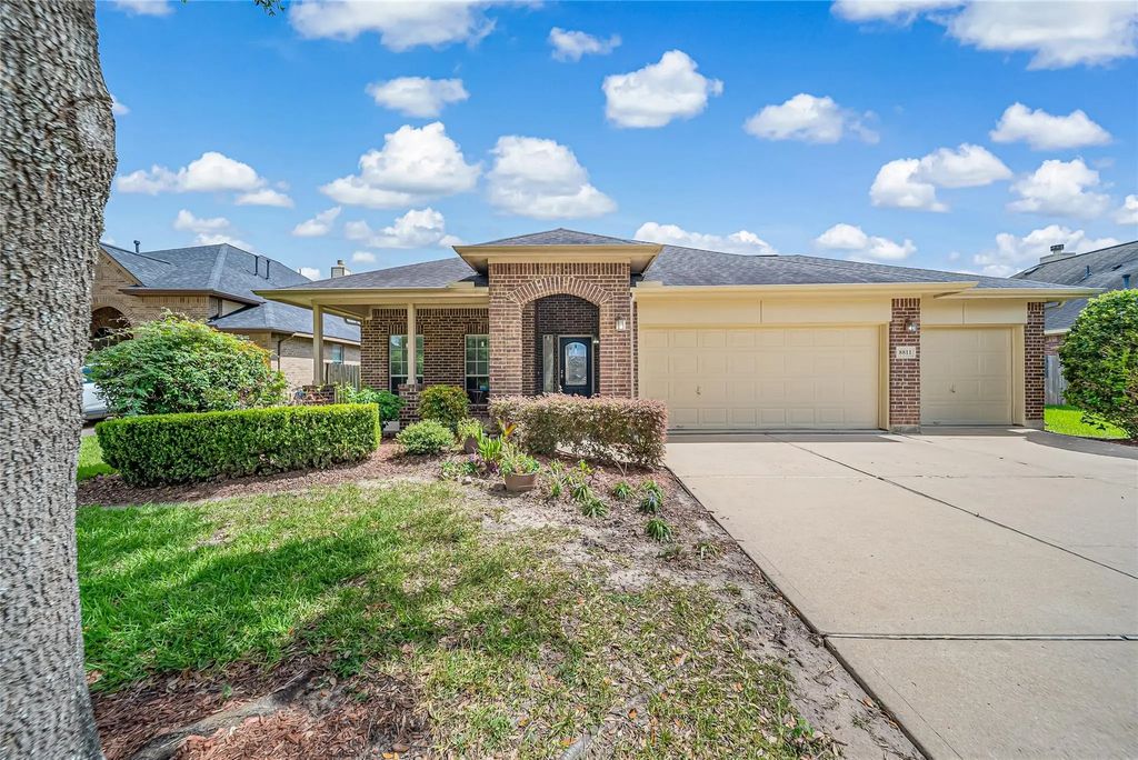 8811 Henrico Lane, Rosenberg