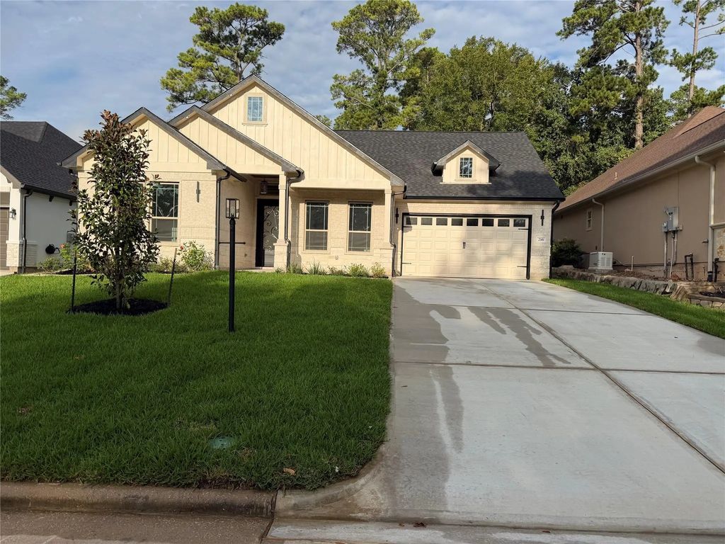 216 Bluehill Dr, Montgomery