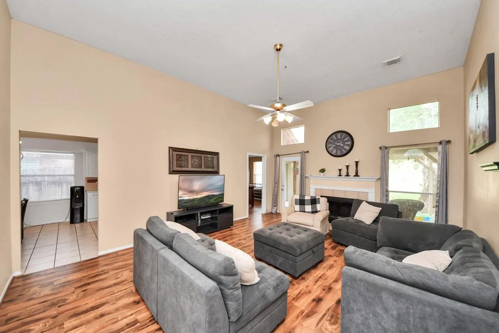 3627 Timothy Lane, Richmond
