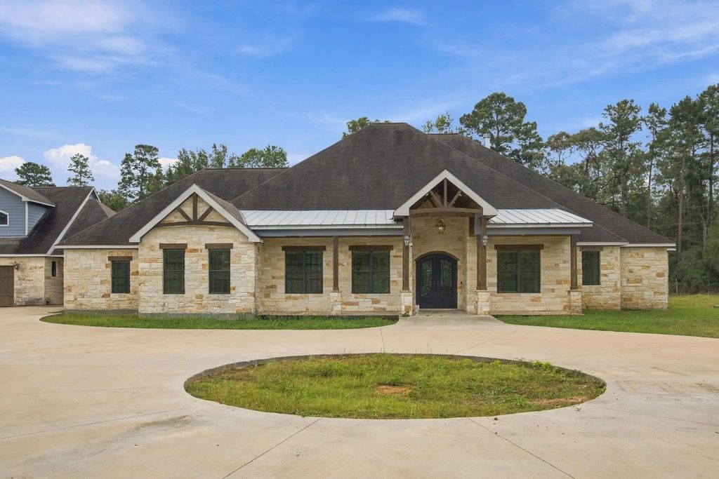 21247 Peach Bend, Cleveland