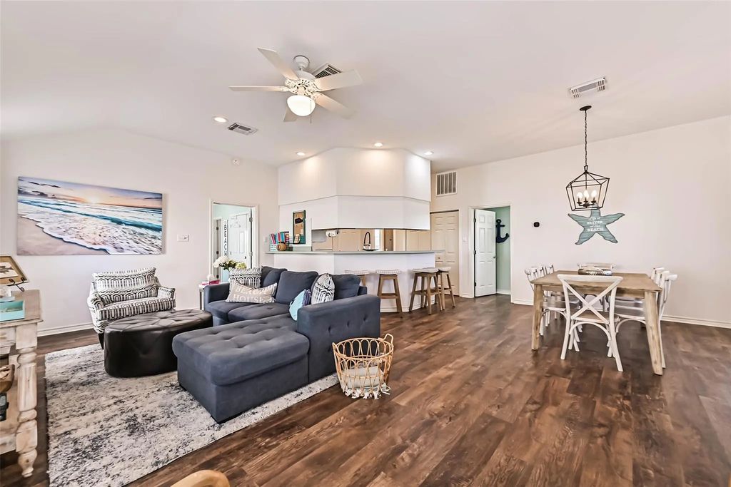 13811 Mutiny Lane, Galveston