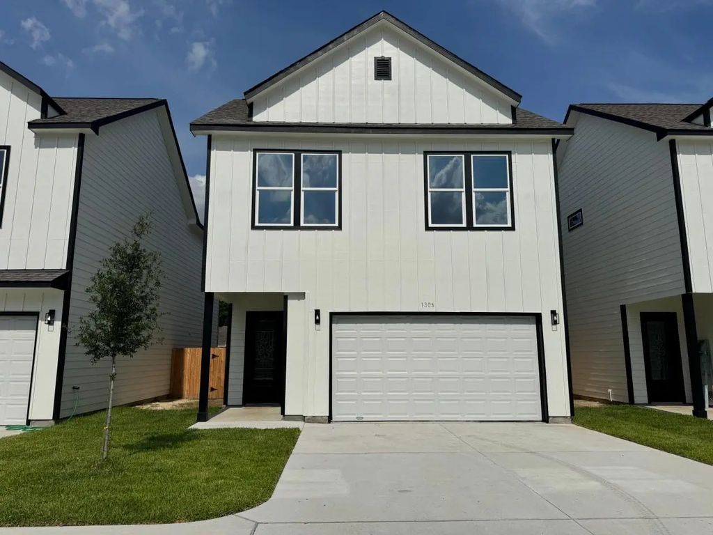 1306 Duff Lane, Houston
