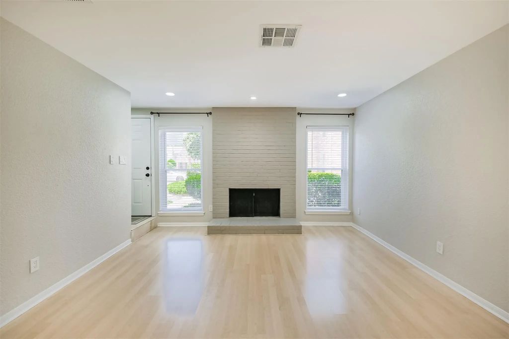 2507 Bering Drive 9, Houston