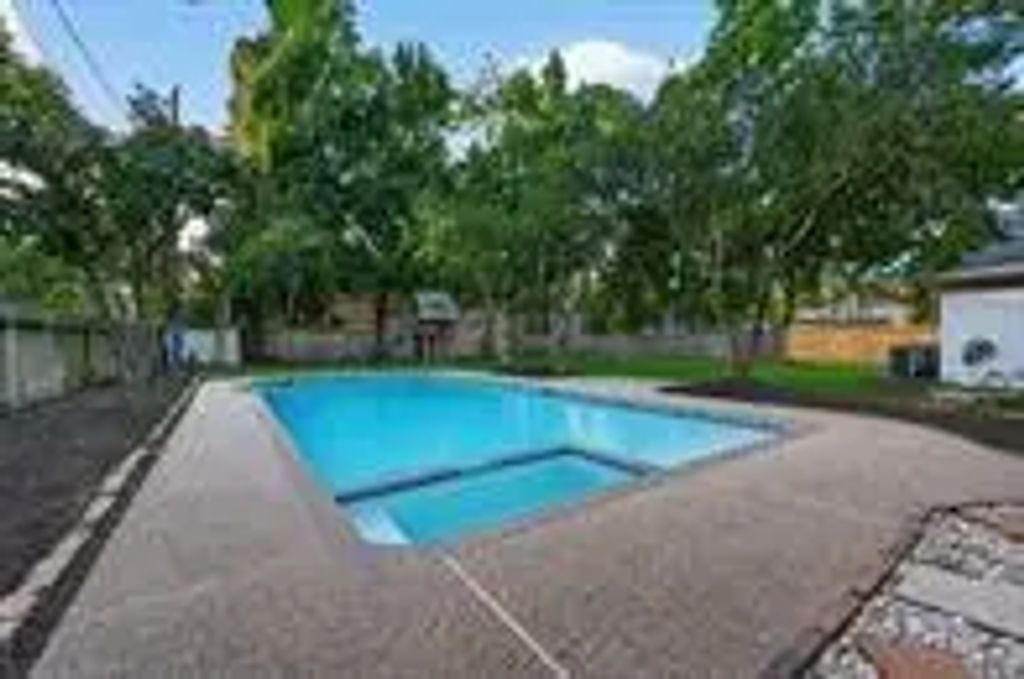 11723 Quail Creek Drive, Houston