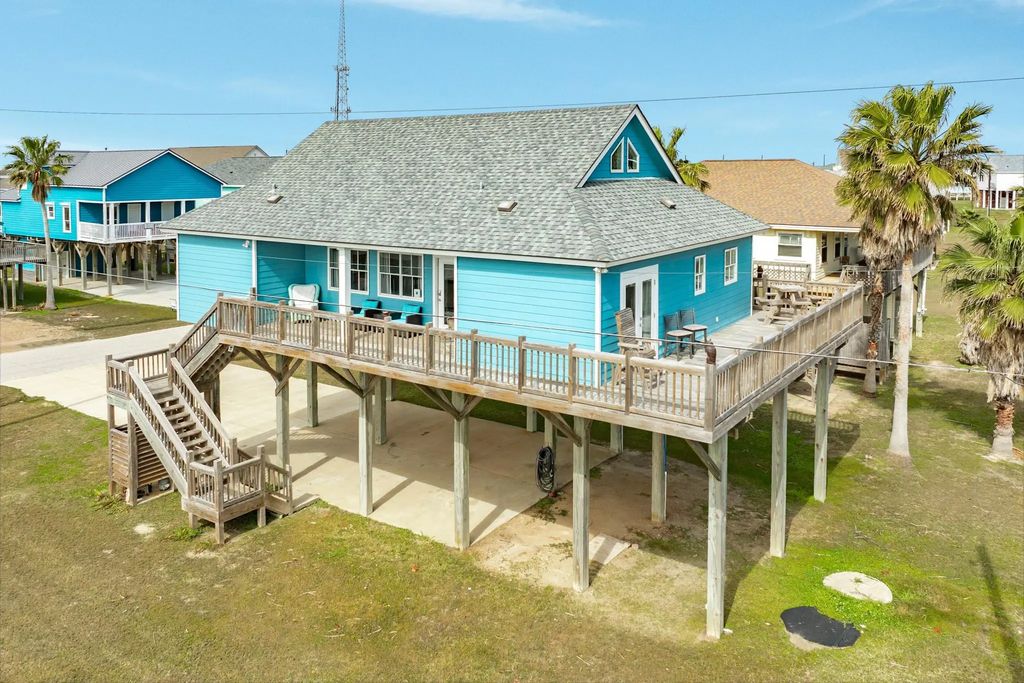 13006 Coronado Drive, Freeport