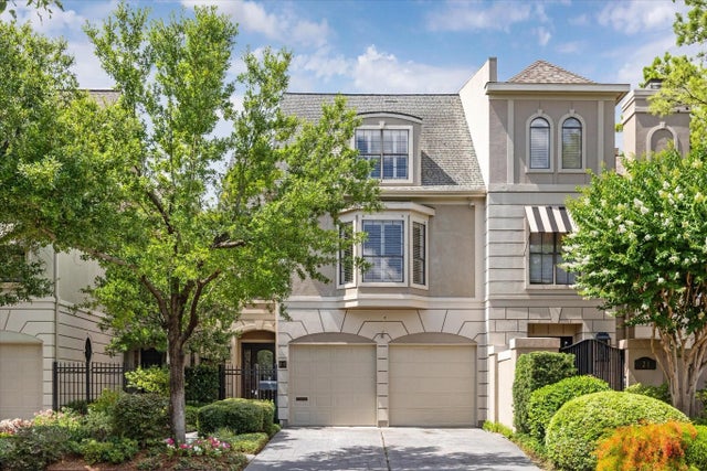 2 S Briar Hollow Lane 2, Houston