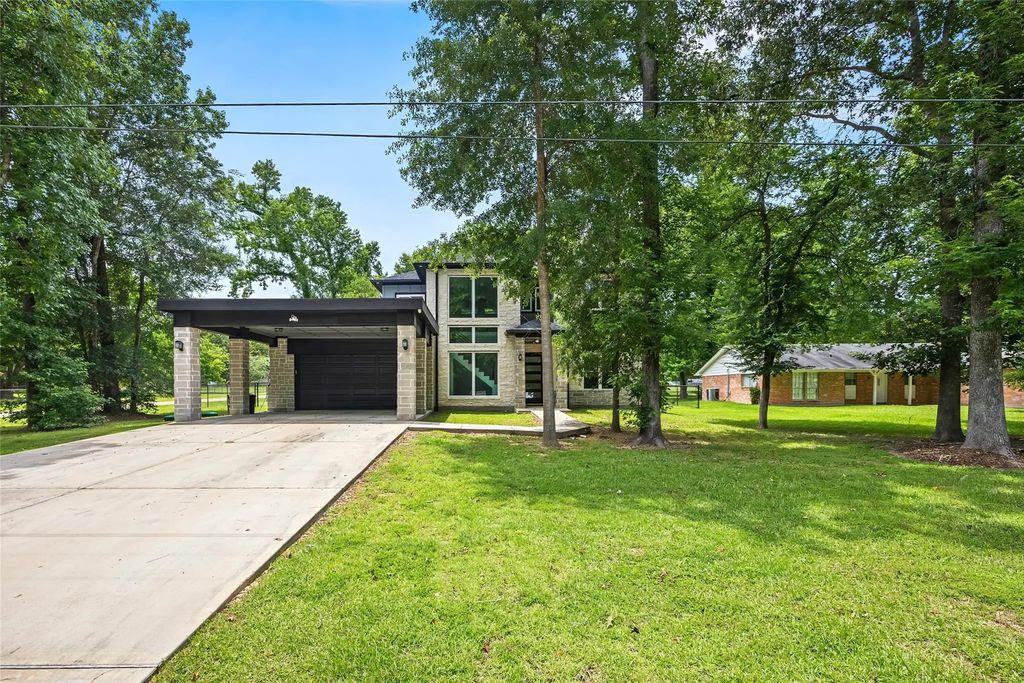 355 County Road 3664, Splendora