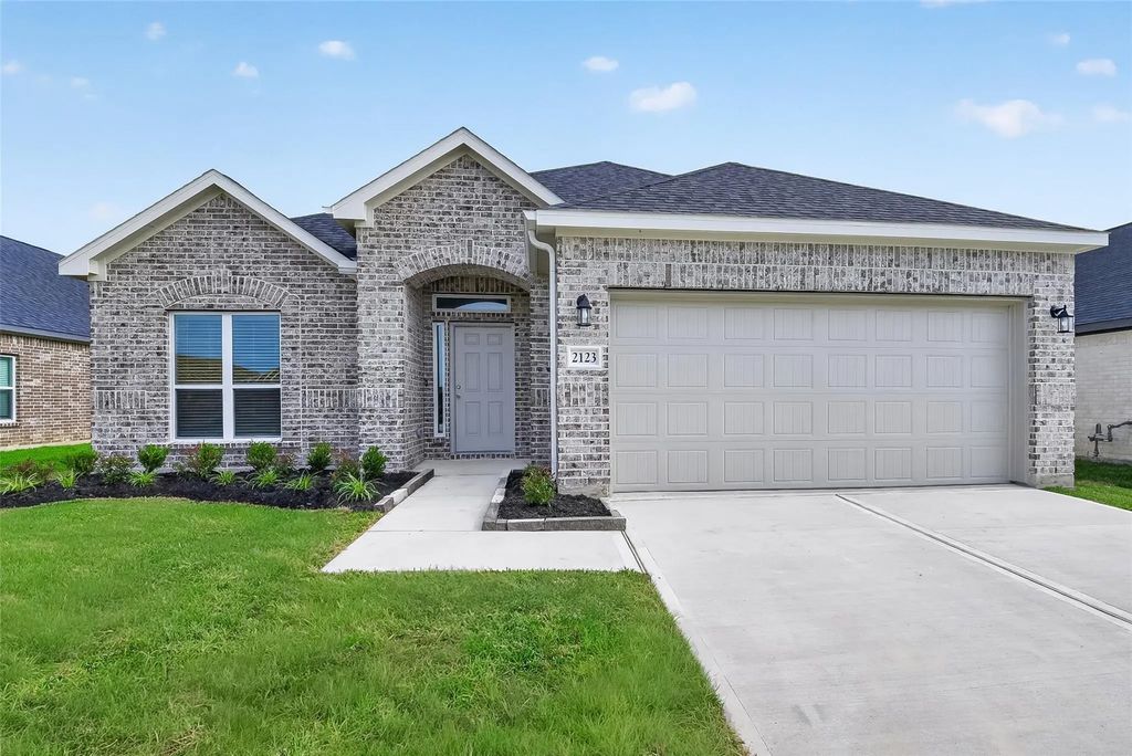 2123 Spring Hollow Drive, Baytown