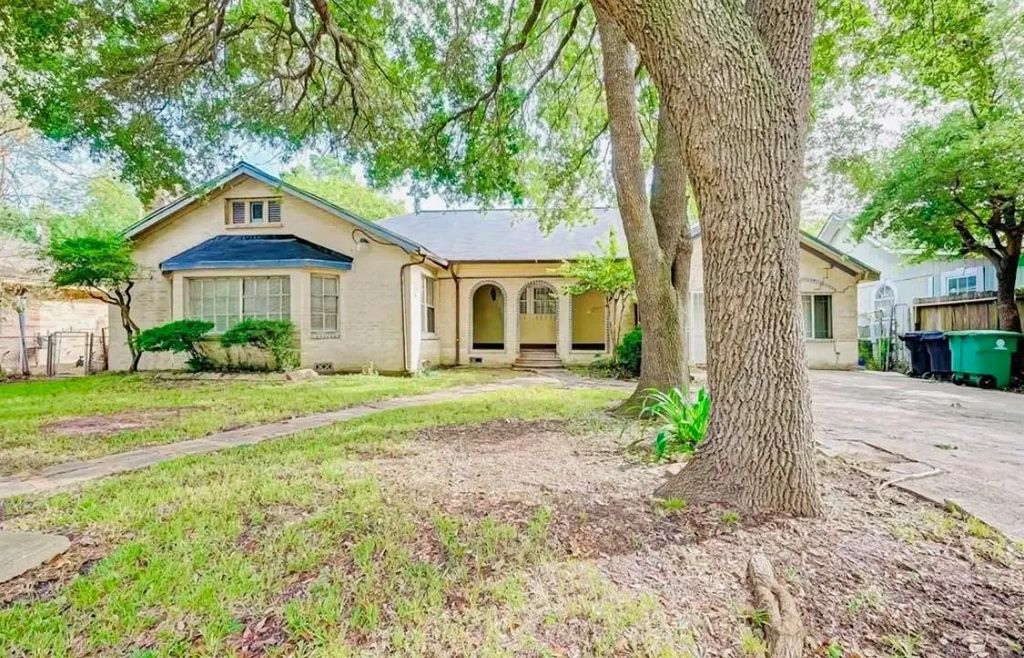 6109 Saxon Drive A, Houston