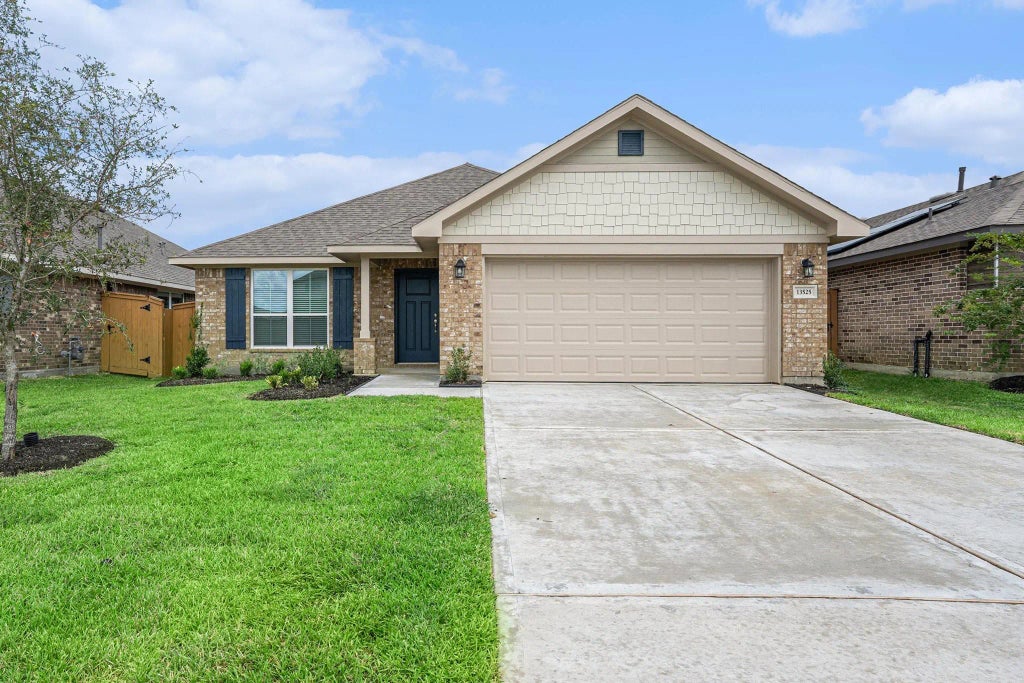 13708 Sabine Lake Drive, Texas City