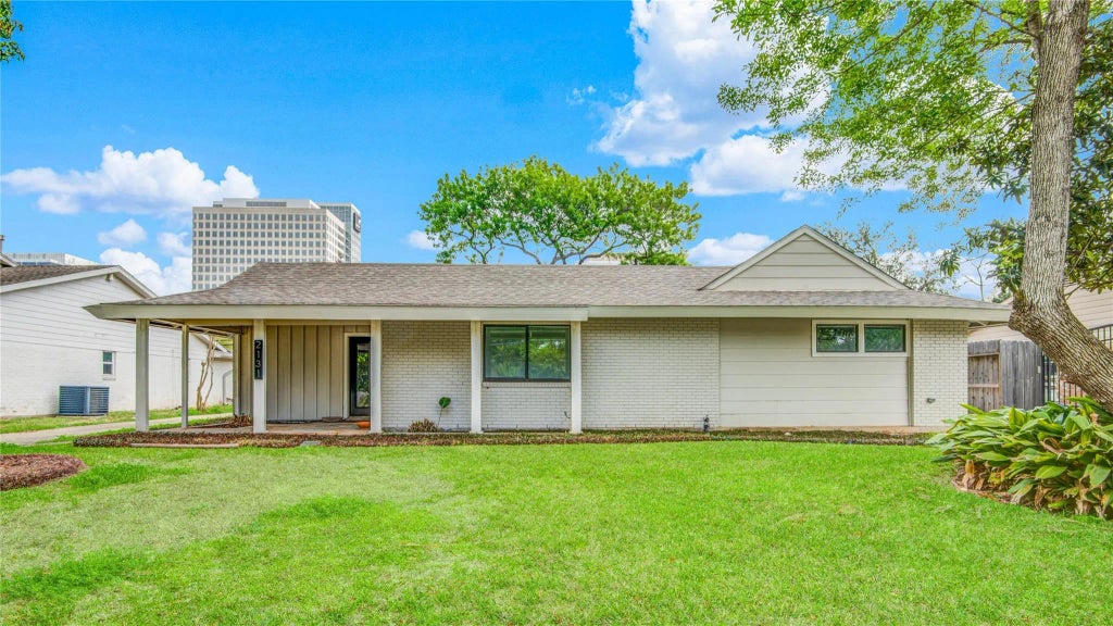 2131 Blue Willow Drive, Houston
