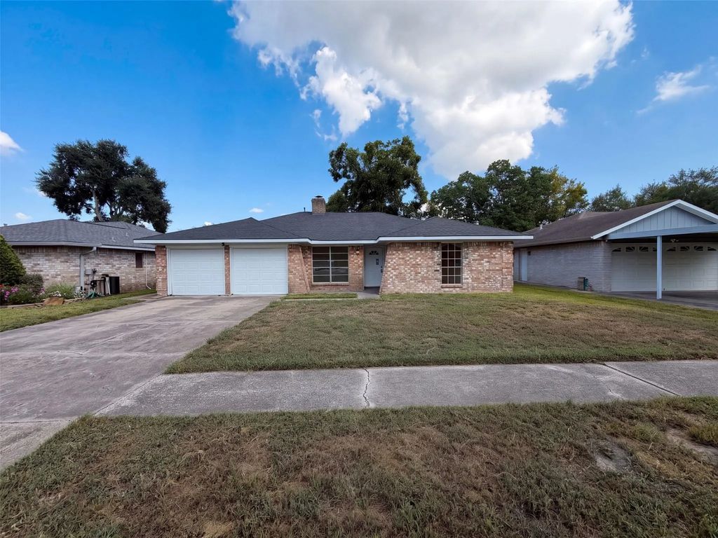 1913 Atlanta Street, Deer Park