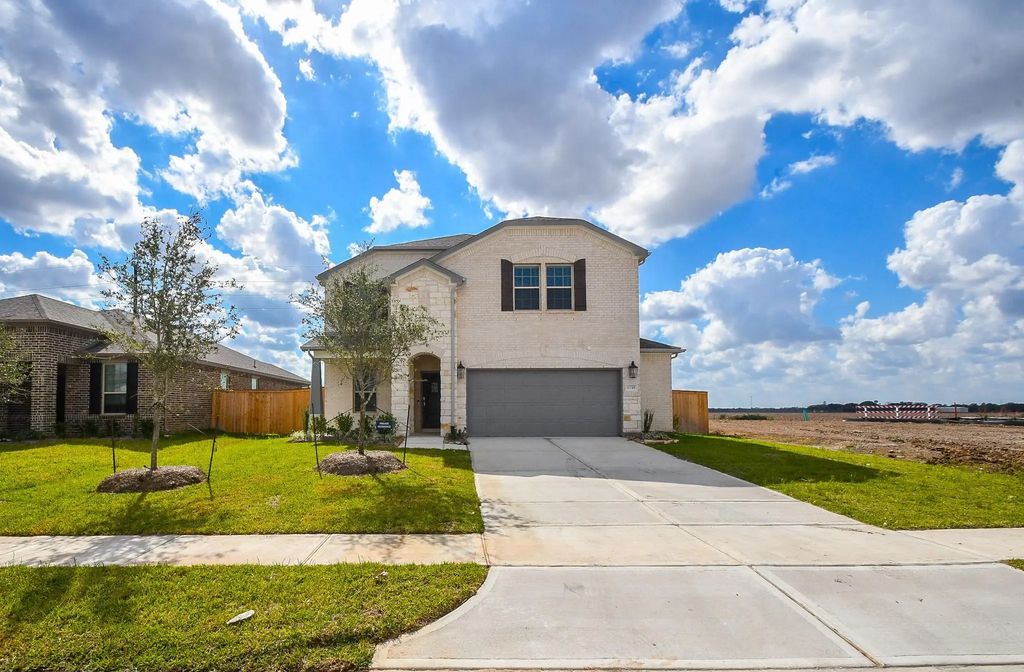 6738 Arabella Lakes Drive, Richmond