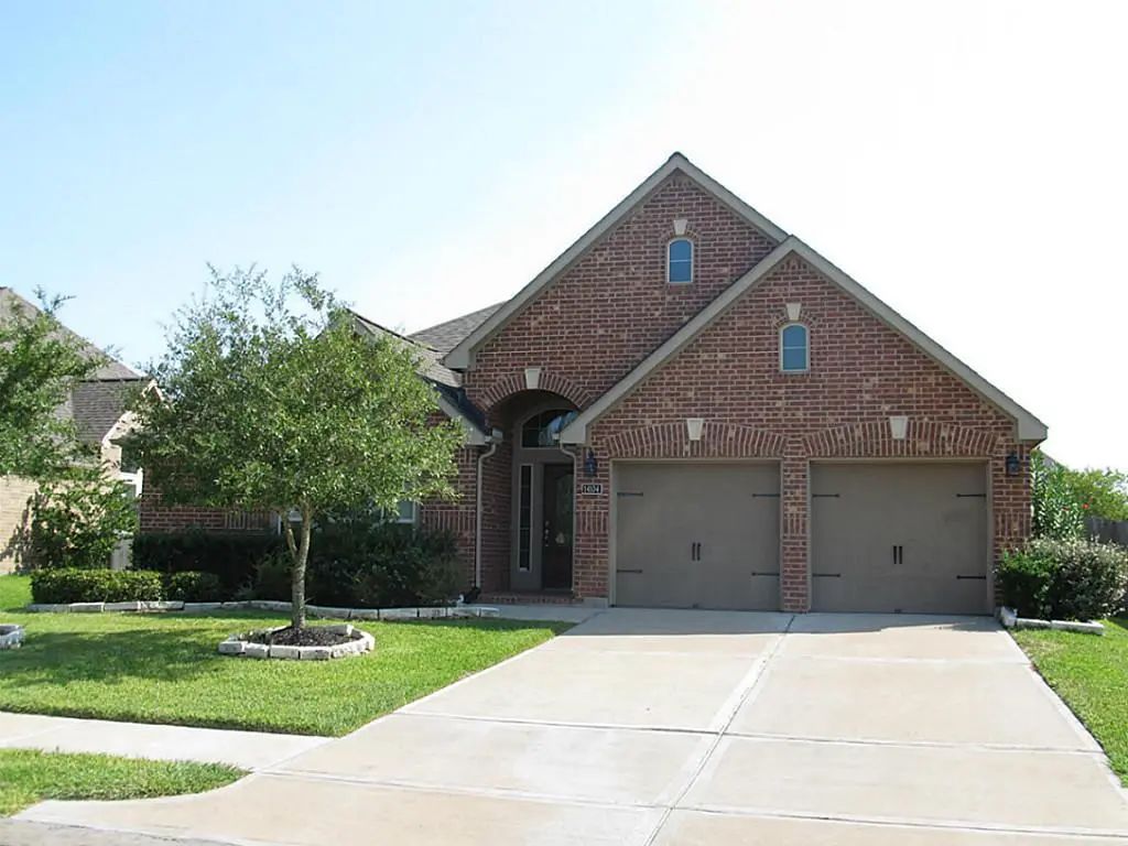 14104 Green Thicket Drive, Pearland