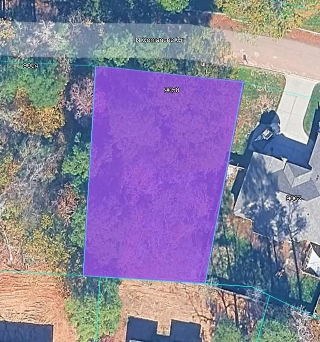 9058 N Comanche, Willis