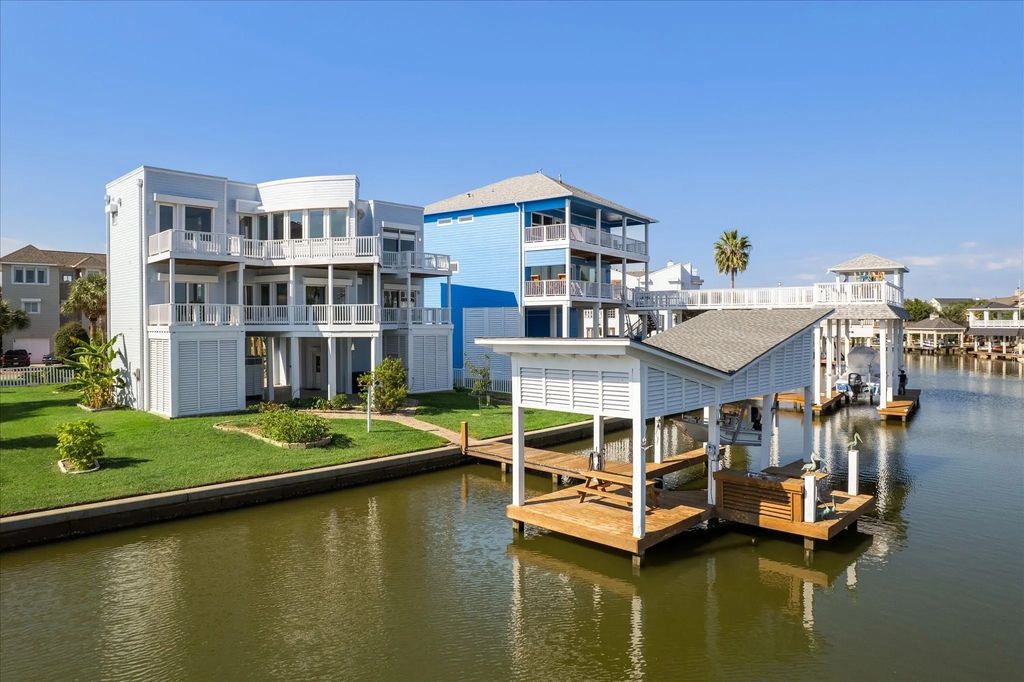 13415 Binnacle Way, Galveston