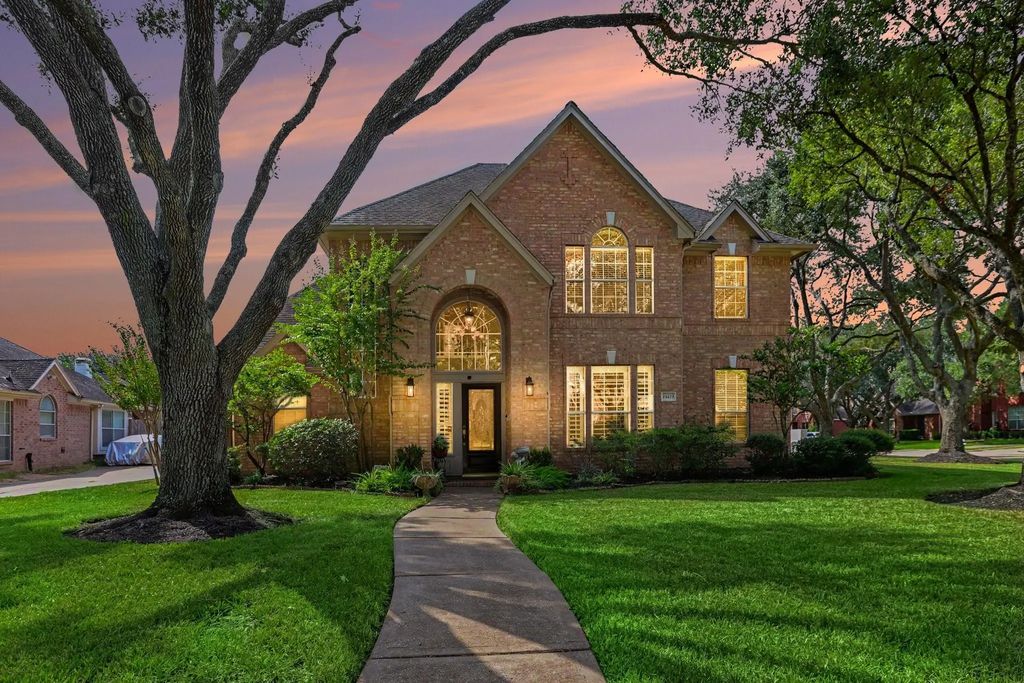 19419 Allview Lane, Houston