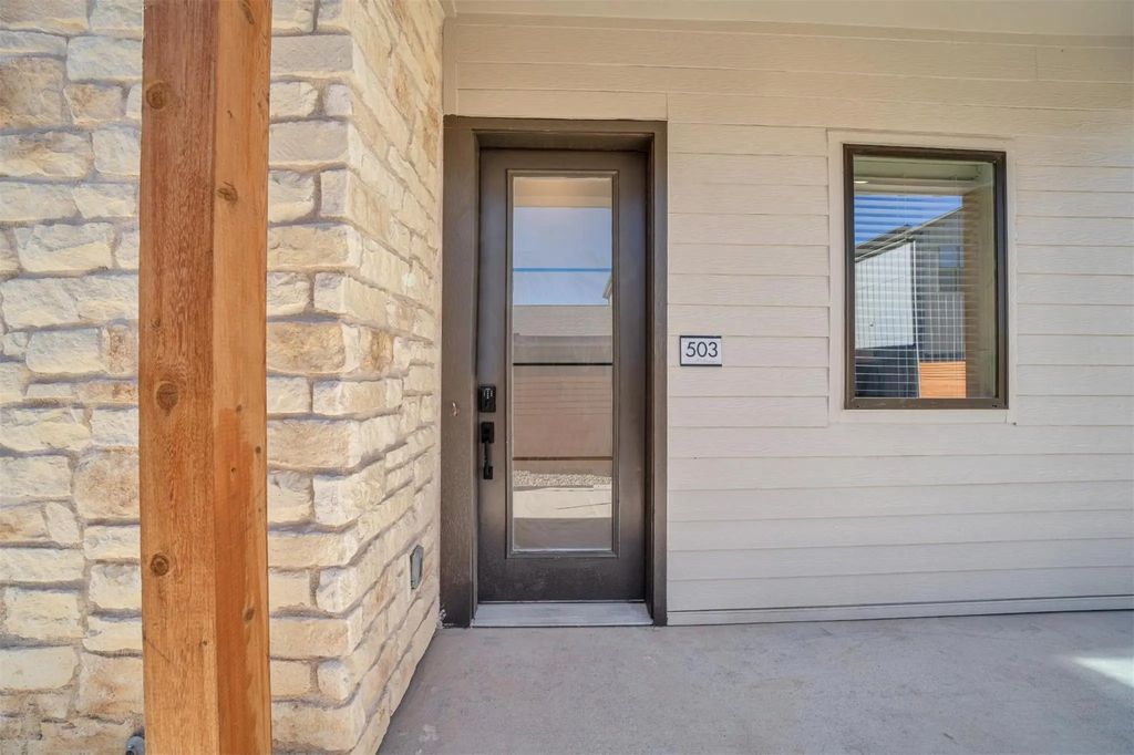 1601-103 Mustang Drive, Marble Falls
