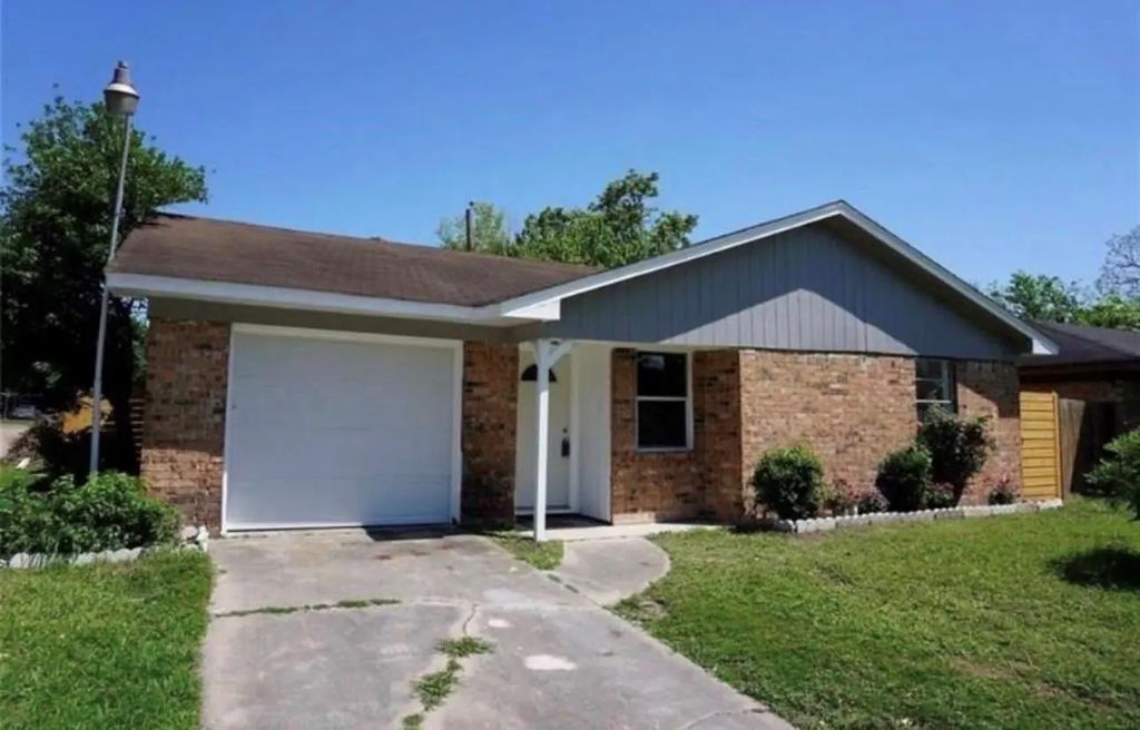 124 W Whitney, Houston