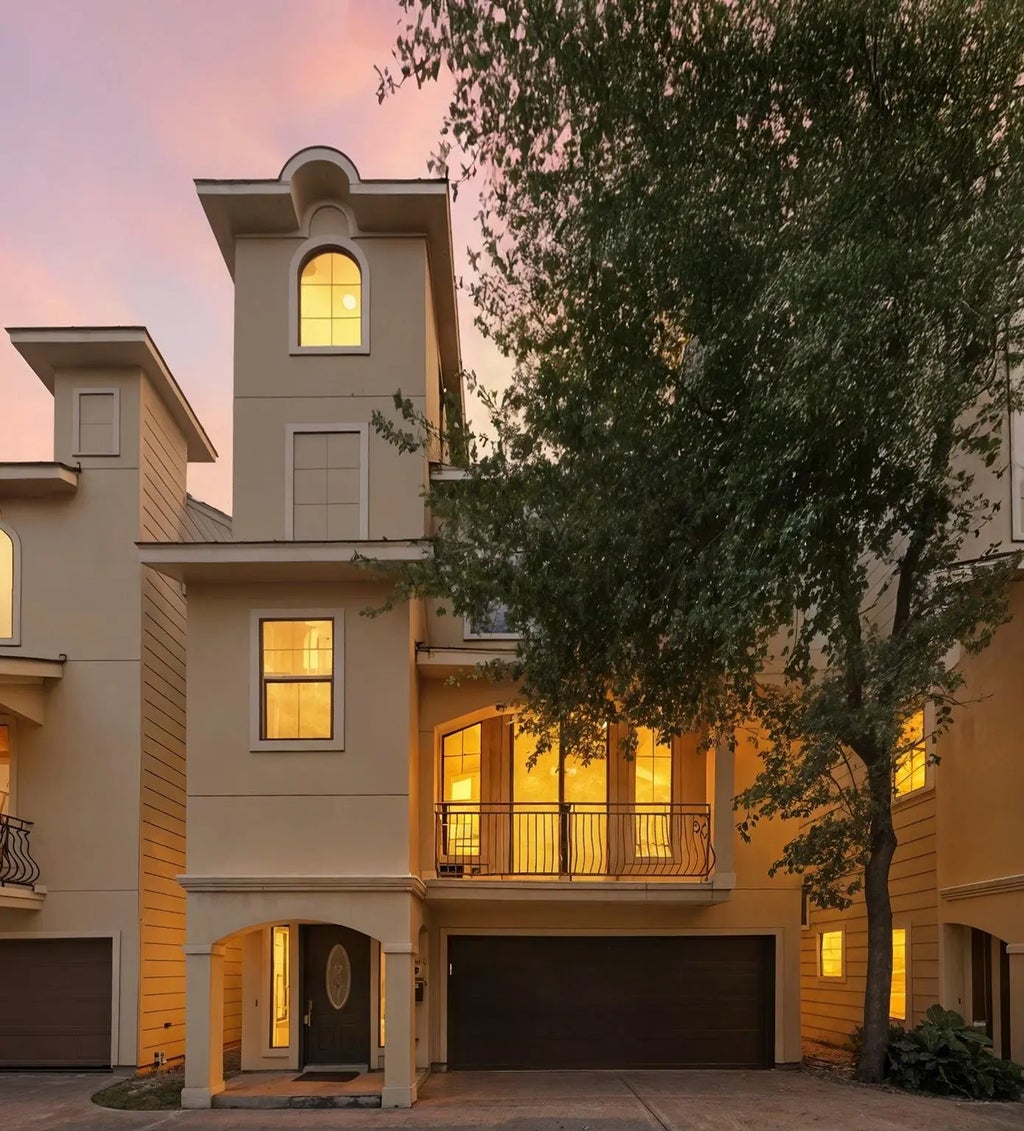 5310 Larkin Street B, Houston