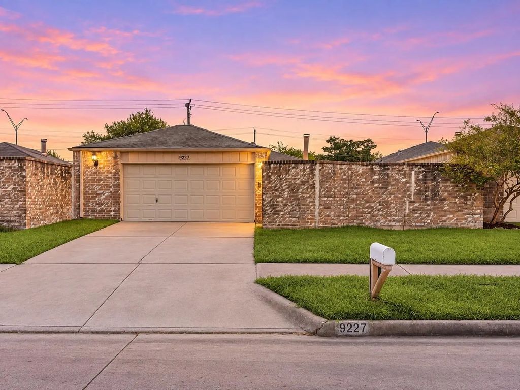 9227 Stockwell Drive, Houston
