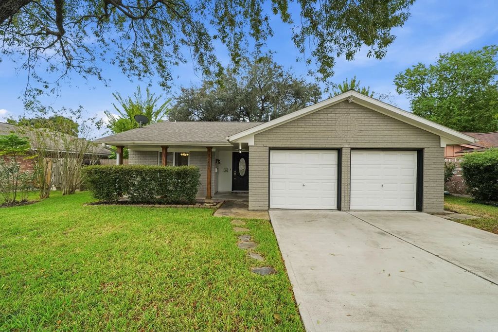 5208 Cunningham Drive, Pearland