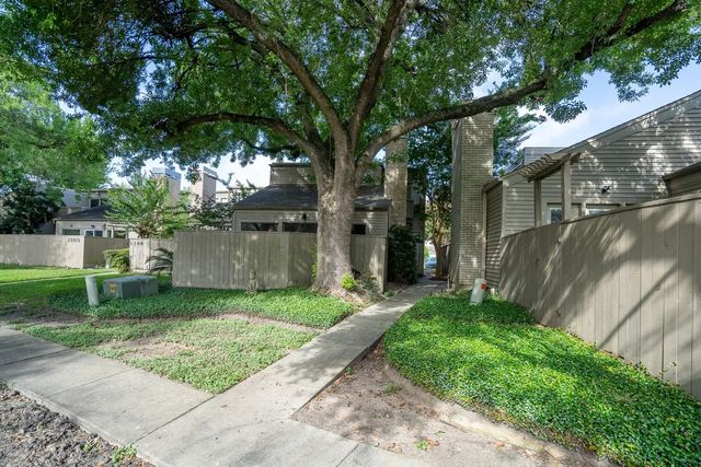 1346 Chardonnay Drive 80, Houston