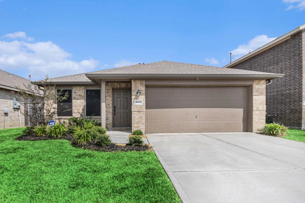 9906 Wembley Vista Court, Baytown