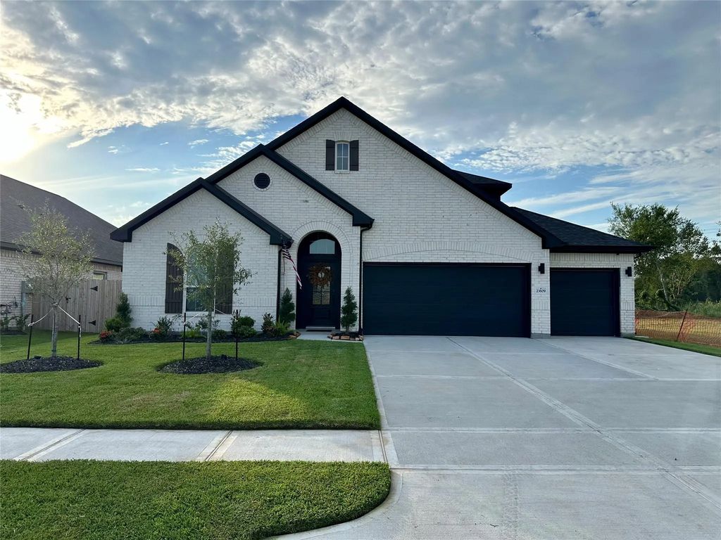 23609 Zinfandel Drive, Alvin