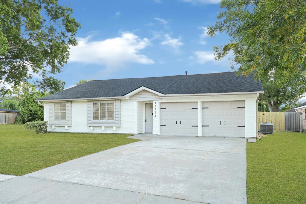 11123 Sageview Drive, Houston