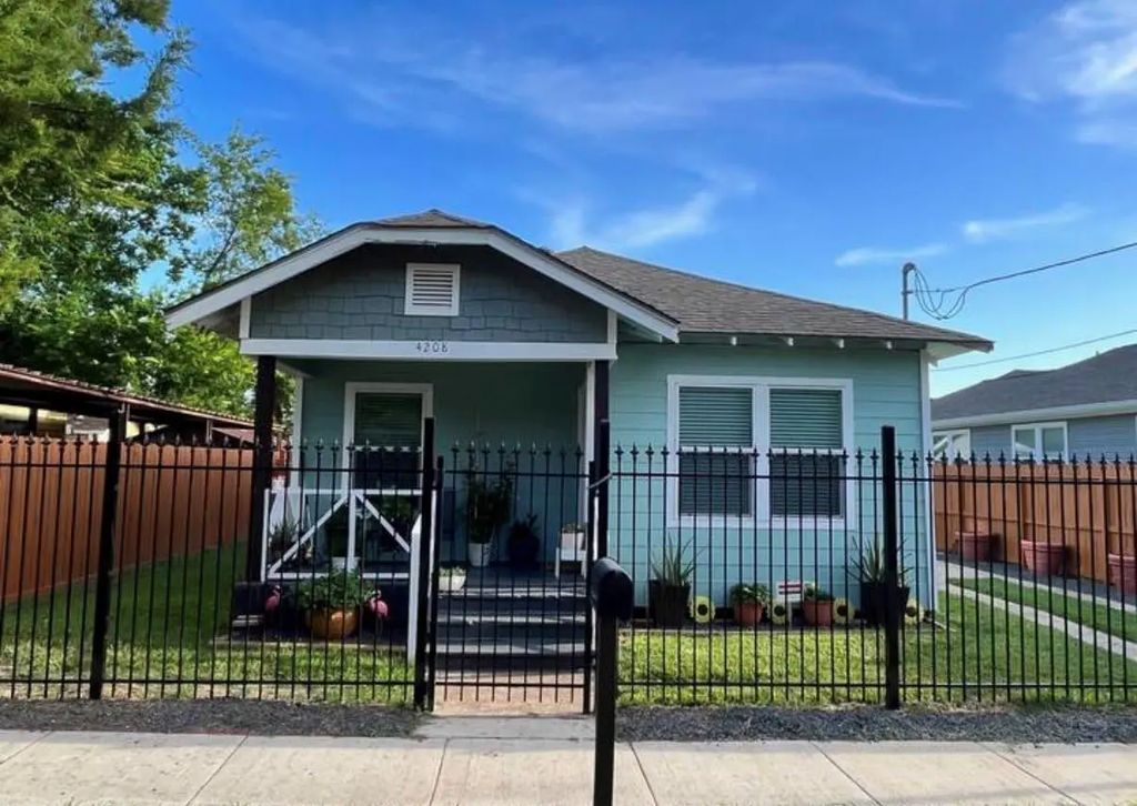 4208 Engelke Street, Houston