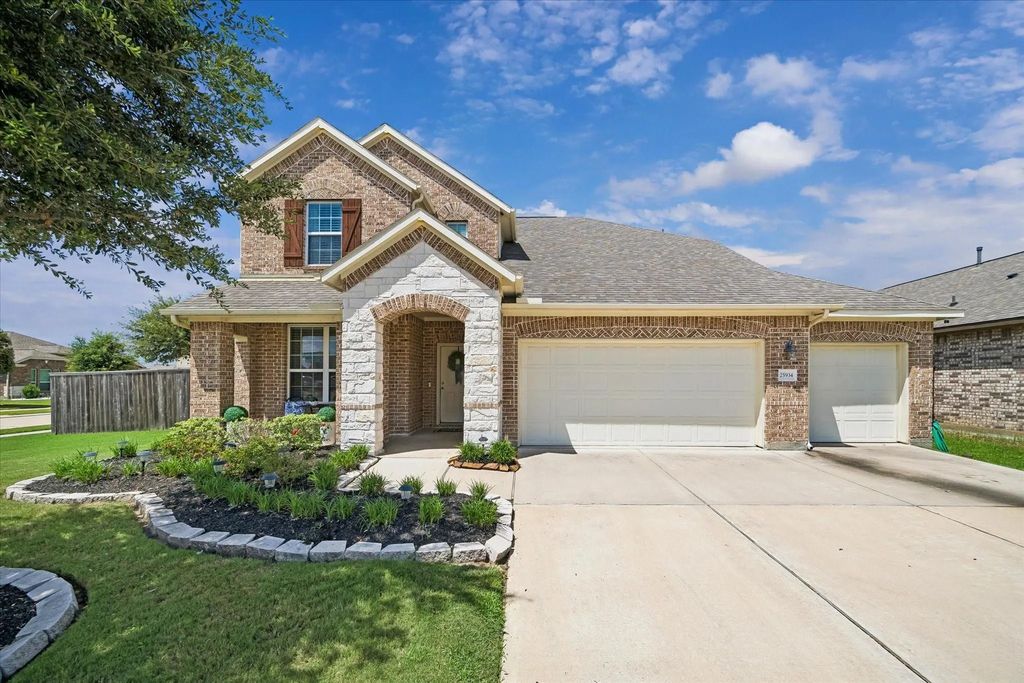 25934 Bronze Oak Court, Richmond