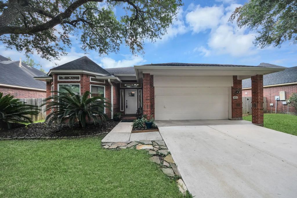 4634 Jaymar Dr, Sugar Land
