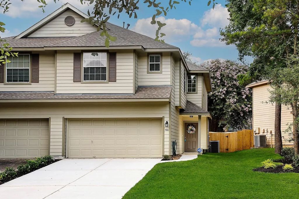 166 N Burberry Park Circle, The Woodlands