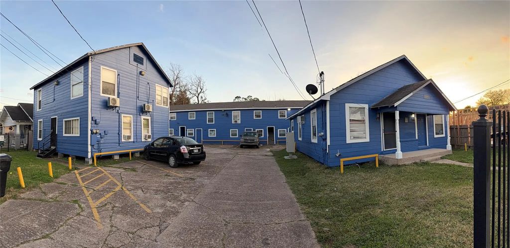 7016 Avenue F 2, Houston