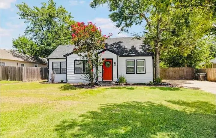 1017 Milner, College Station