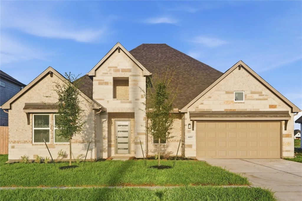 6102 Royal Palm Drive, Manvel