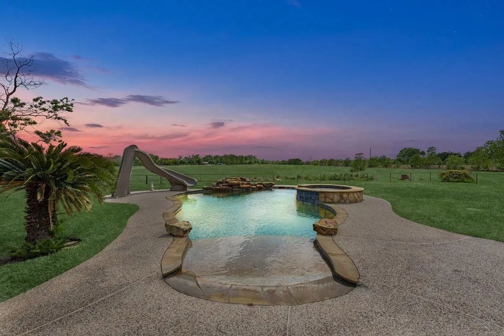 2310 Peters Road, Crosby