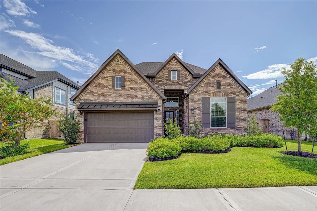 3851 Mulberry Farms Drive, Santa Fe