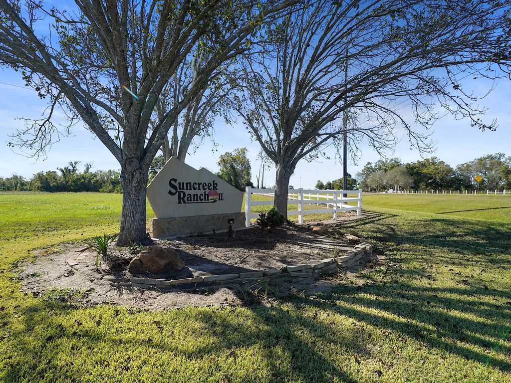 3202 Pearce Drive, Rosharon