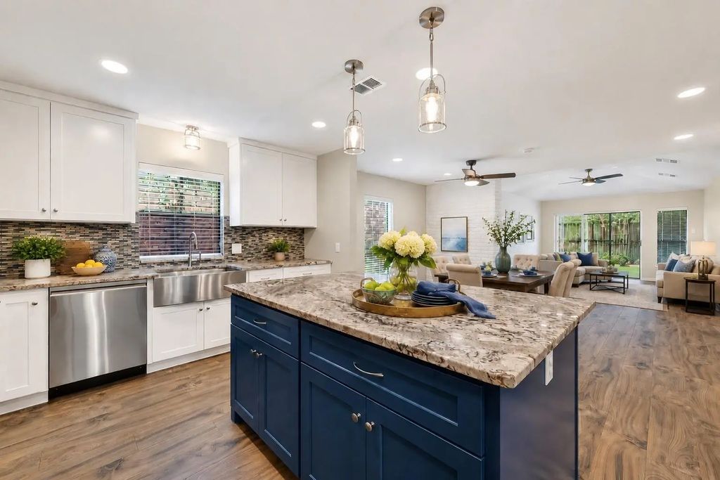 1023 Forest Home Drive, Houston
