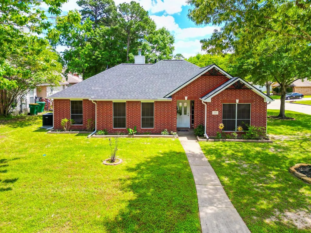 200 Canterbury Drive, Conroe