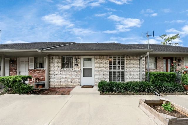 44 Tri Oaks Lane 44, Houston
