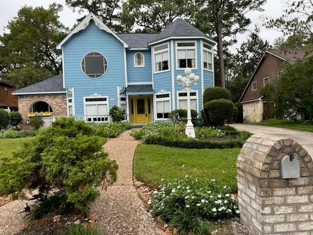 20011 Legend Oak Drive, Humble